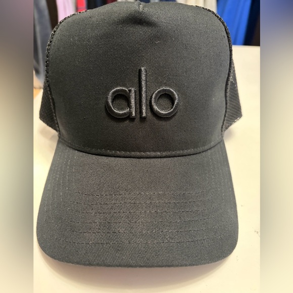 ALO Yoga Accessories - Alo Black District Trucker Hat